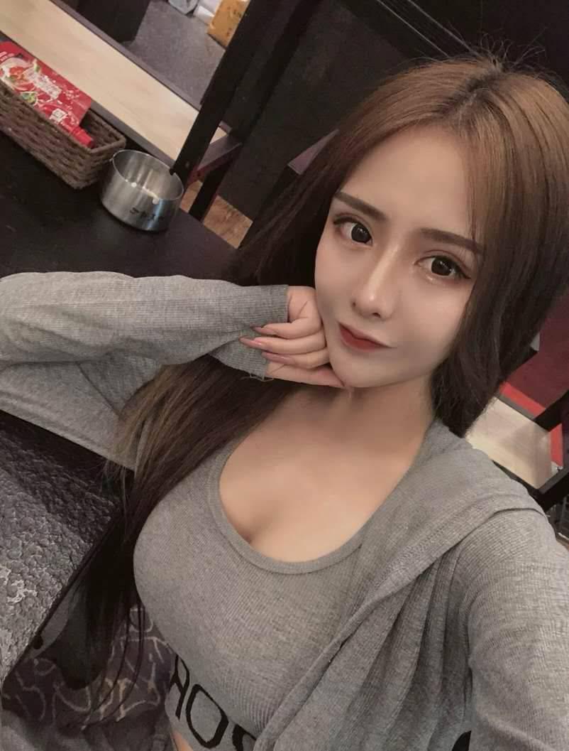 椒江区性感身材姐妹花